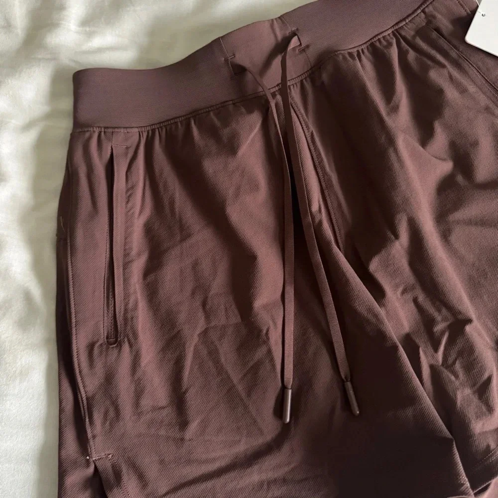 🆕🤎 Lululemon License to Train HR Short 4” Dark Oxide - Picture 2 of 9